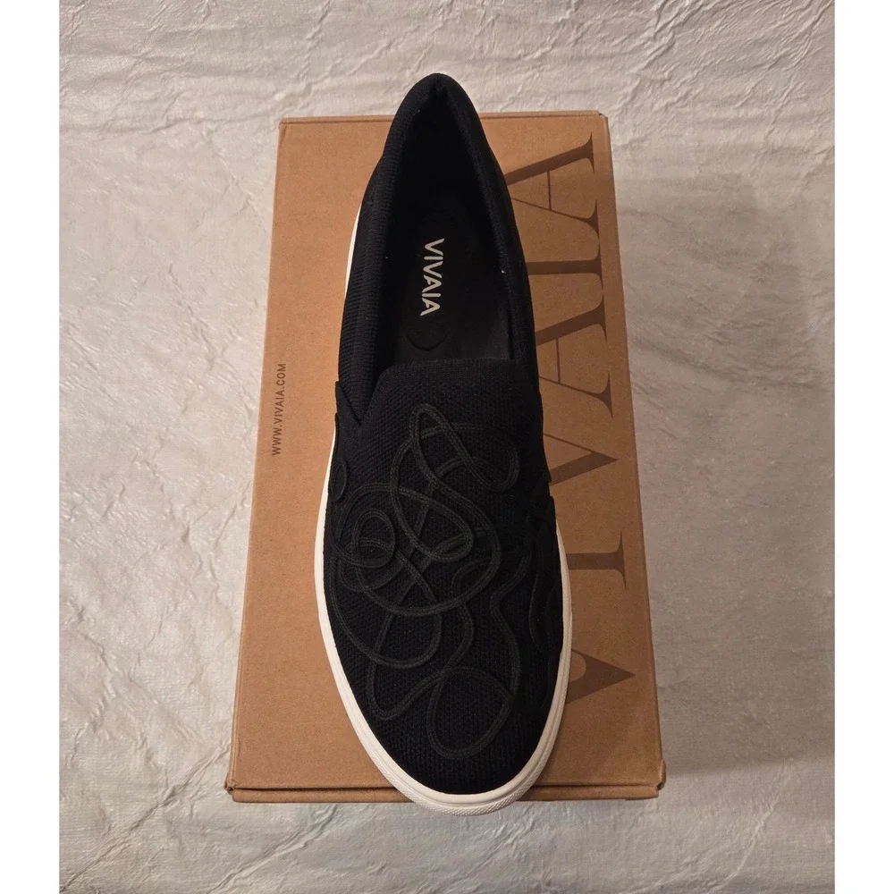 VIVAIA Black Embroidered Knit Slip On Sneakers Water Repellent Size EU 41 US 9.5